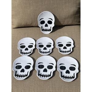 Set Of 7 Skull Halloween Spooky Plastic Appetizer Plates Durable Party Trays